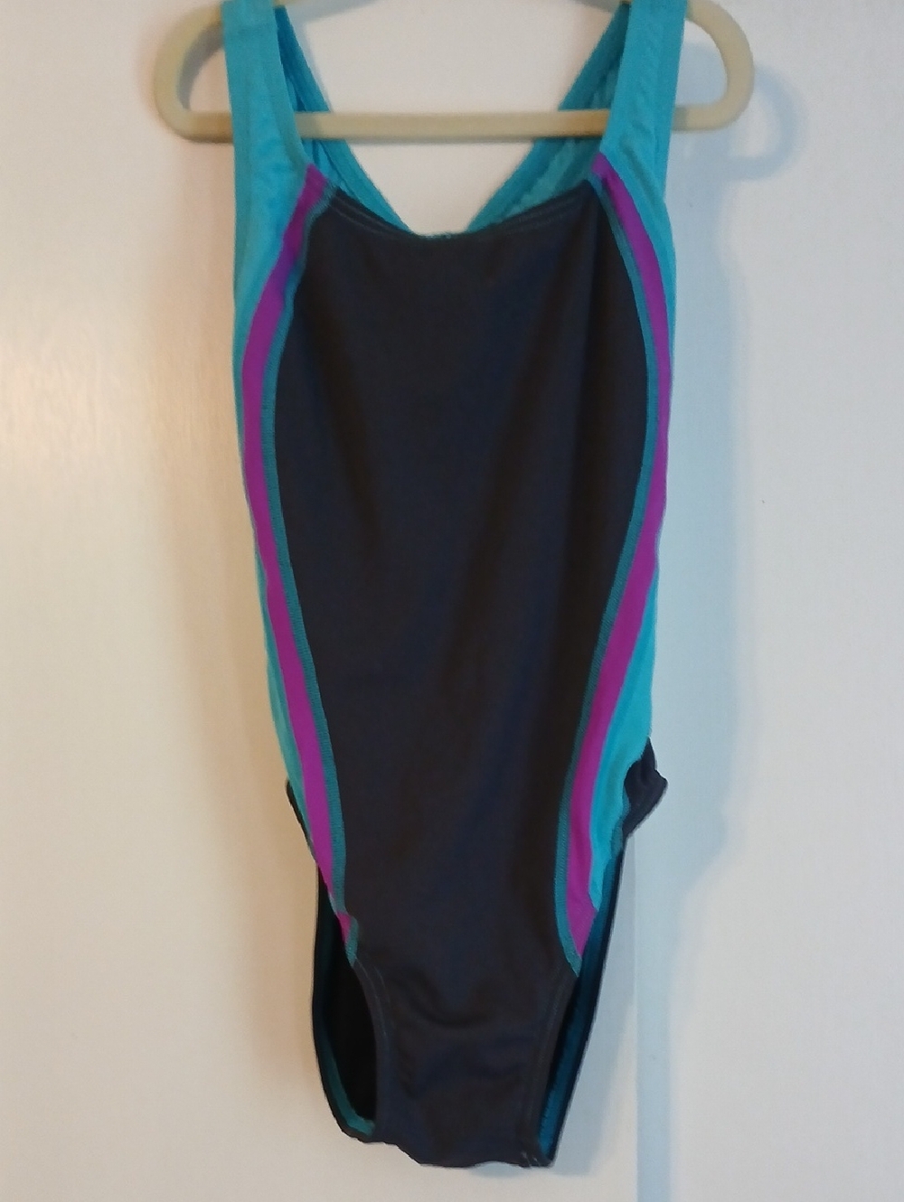 Speedo Charcoal Gray Swimsuit with Teal and Purple Trim in Size 28 (NWT)